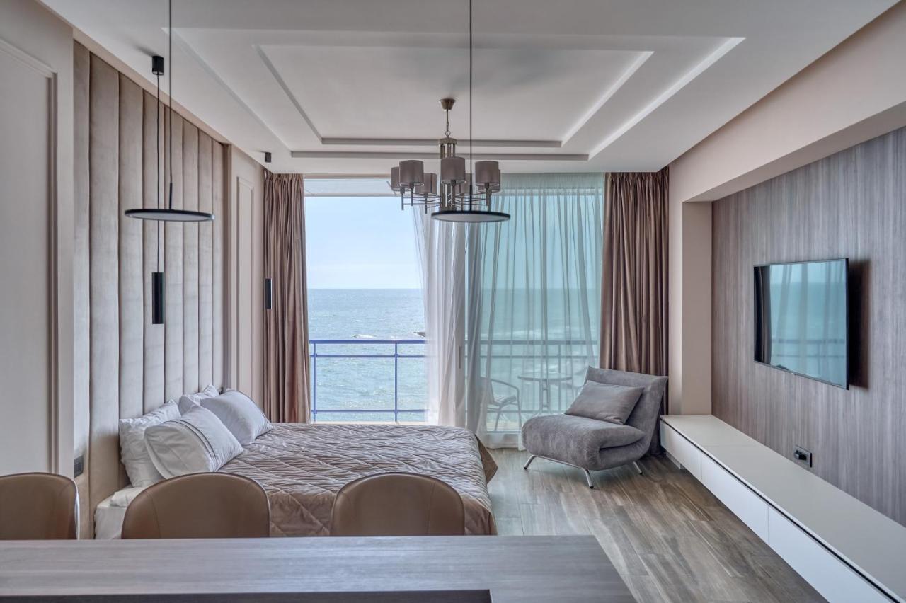 Maristella Marine Residense Hotel Apartment Odessa Eksteriør bilde
